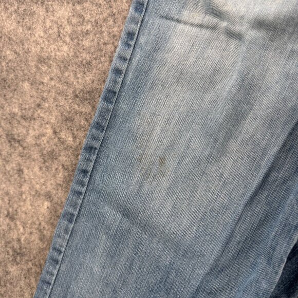 Levis Jeans Mens 36 x 32 Relaxed Straight 559 Distressed 100% Cotton Denim - Picture 9 of 14